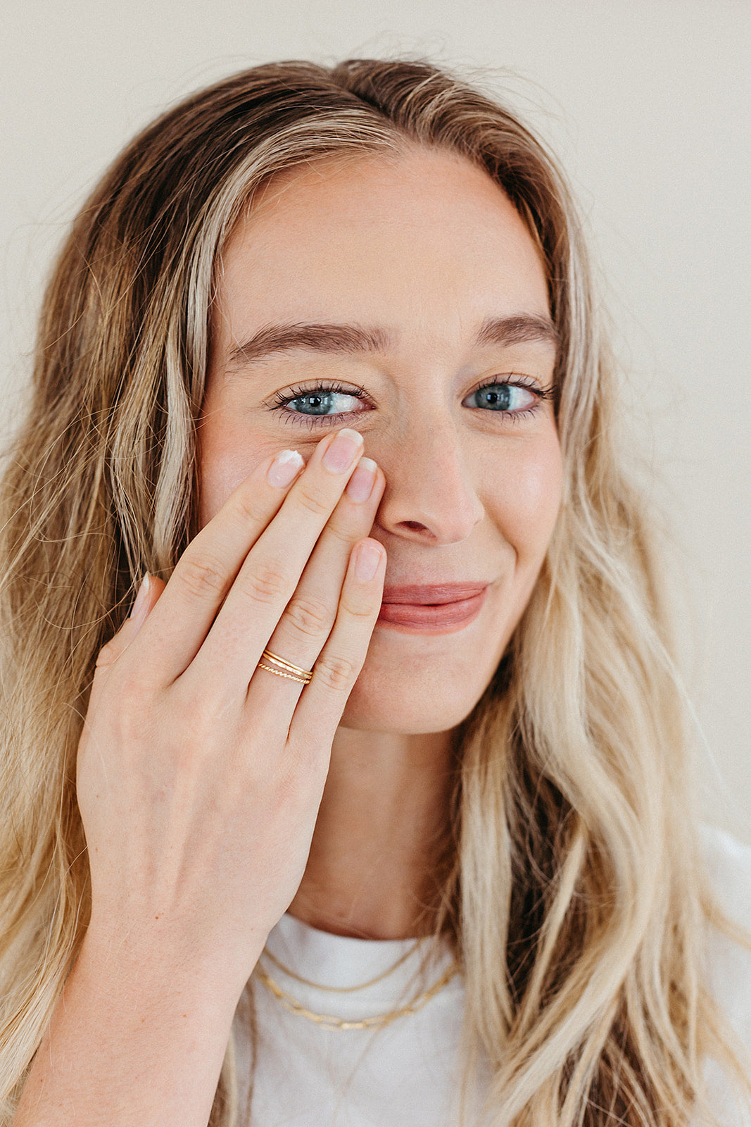Sheer Lightweight Brightening Sunscreen